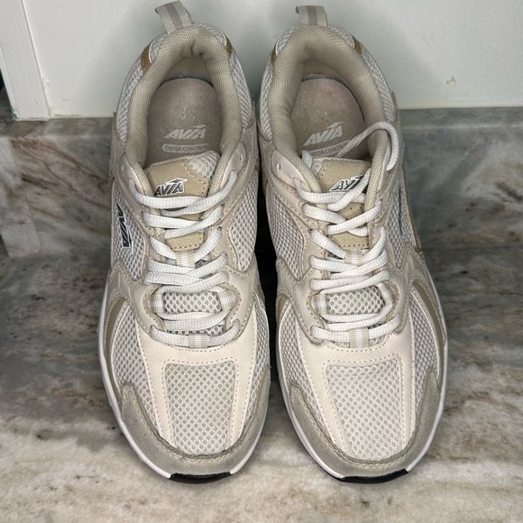 FINAL PRICE DROP Avia Women's Beige and White Sneakers - Picture 3 of 8